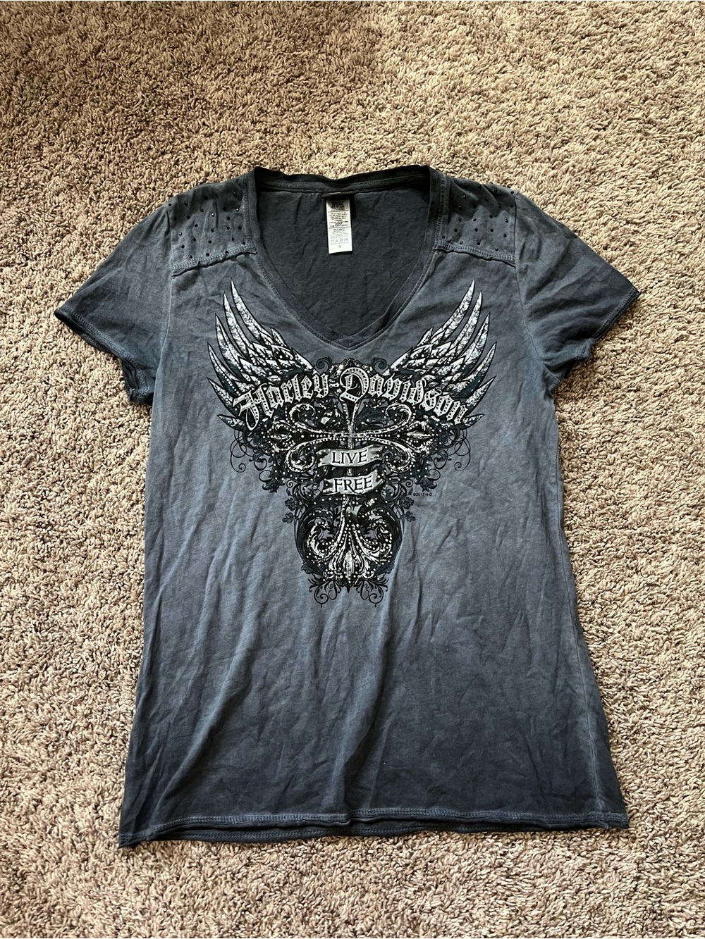 Y2K Harley Davidson Live Free Women’s v neck t shirt rhinestones angel wings M